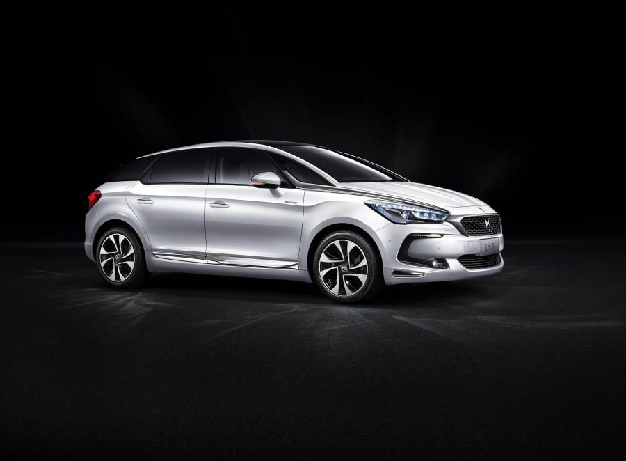  DS 5 Prestige 2017 года  (CN) (фото 4 из 4)